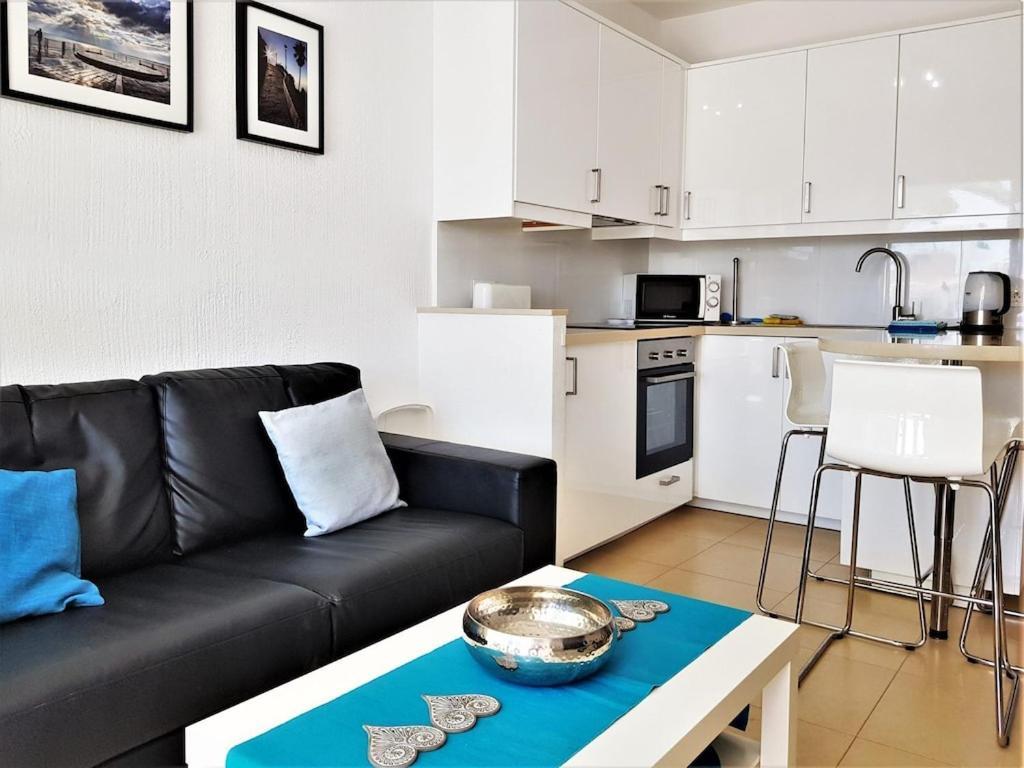 Edificio Verdemar - Stunning 1 Bed With Pool & Sea Views Appartement Nerja